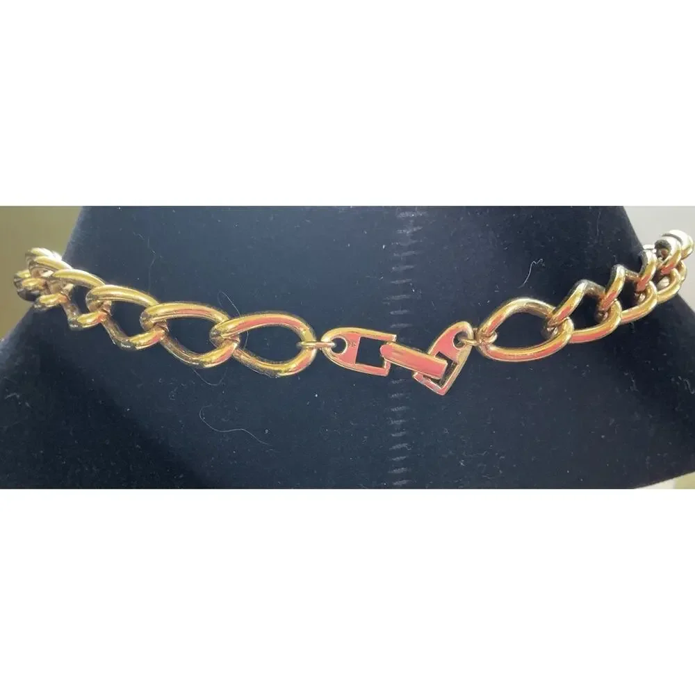 VTG NAPIER GOLD TONE METAL CHAIN WITH TWO MARQUISE SHAPED BLACK ENAMEL STAT